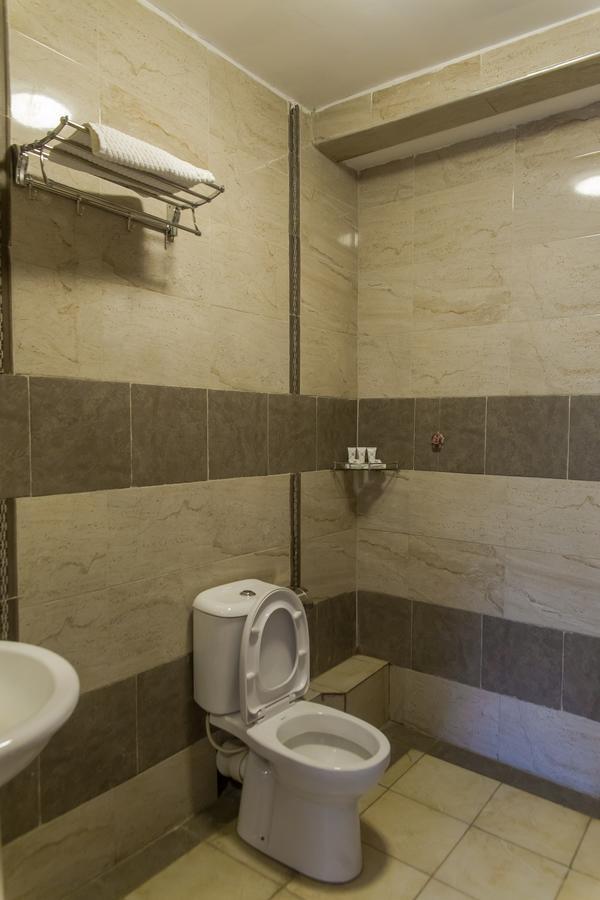 Enkare Hotel Nairobi Eksteriør bilde